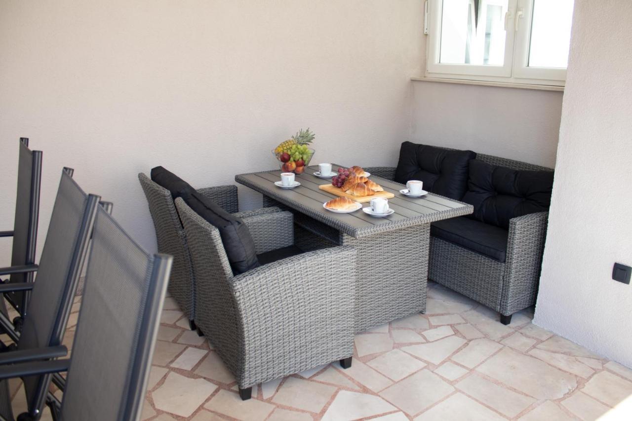 Villa Koraljka Vodice Exterior foto